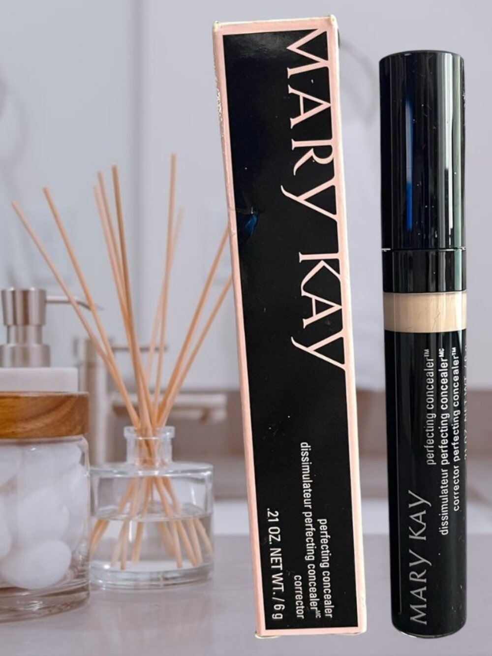 Mary Kay® Deep Ivory Perfecting Concealer ✨NIB✨